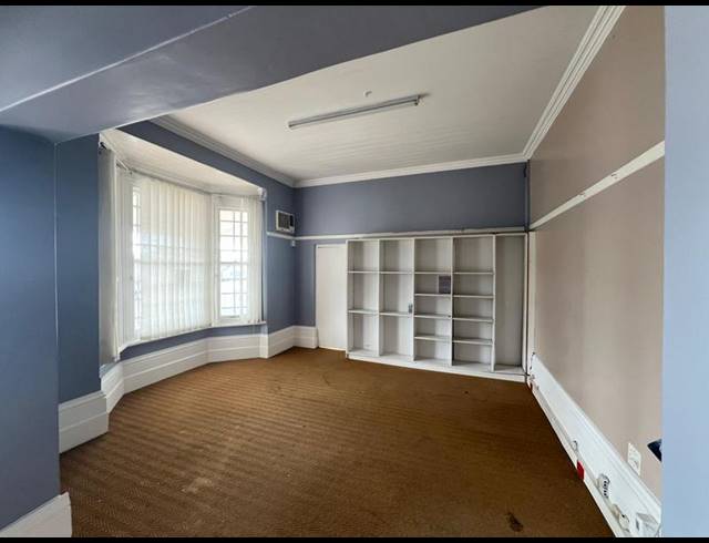 BUSINESS PROPERTY TO RENT IN MILL PARK
